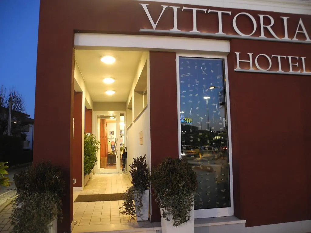 Hotel Vittoria Rubano 4*,
