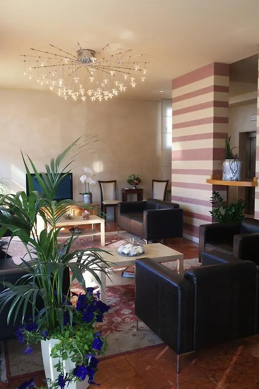Hotel Vittoria Rubano 4*,